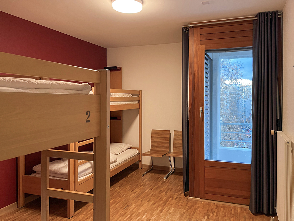 Chambre Quadruple avec Salle de Bains Commune